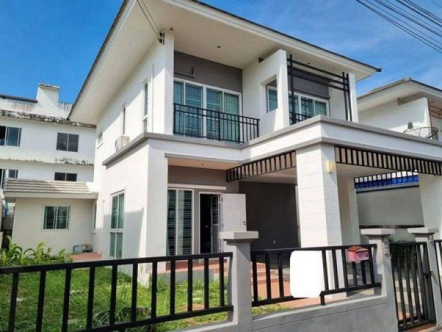 คริสตัล พลัส ศรีราชา-หนองยายบู่ ถนนกว้าง น้ำไม่ท่วม บิวท์อินครบ