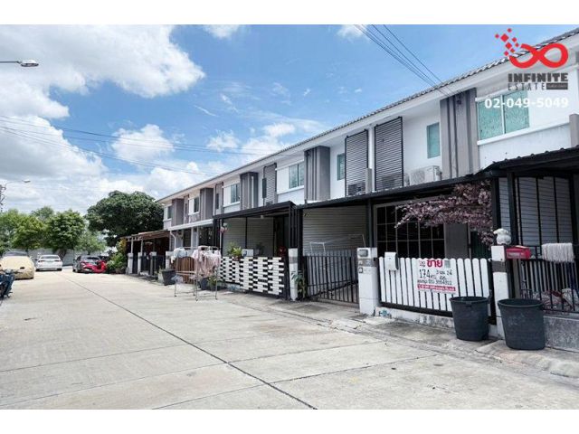 ขายทาวน์เฮาส์ 2 ชั้น ม.บ้านพฤกษา 82 ถนนประชาอุทิศ สมุทรปราการ