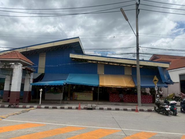 ประกาศการเคหะแห่งชาติ การยื่นซองเสนอราคาค่าธรรมเนียมการได้สิทธิเช่าที่ดินพร้อมสิ่งปลูกสร้าง เพื่อประกอบกิจการตลาด ในโครง