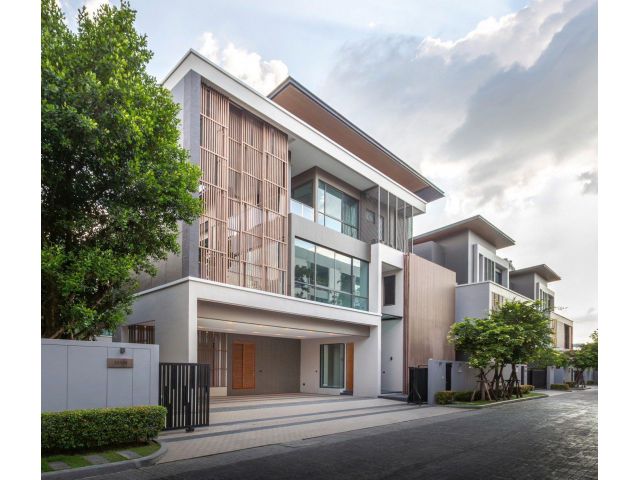ขาย!!!บ้านเดี่ยวสุดหรู พร้อมสระว่ายน้ำ ม. เดอะ เจนทรี วิภาวดี ( The Gentry vibhavadi ) บ้านเดี่ยว 3 ชั้น ซ.วิภาวดี 62