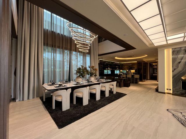 Grand Bangkok Boulevard ราชพฤกษ์–พรานนก บ้านหรูหลังมุม 39.8 ล้าน | 575 ตร.ม.  **Grand Bangkok Boulevard ราชพฤกษ์–พราน