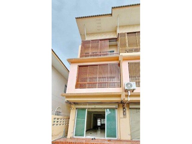 260922uaukner ให้เช่า ทาวน์เฮ้าส์ ศรีด่าน 18-24 180 ตร.ม. ใกล้รร.คลองสำโรง 600 ม.37.5 ตร.ว. MRT ศรีด่าน 1.29กม. ทาวน์โฮม