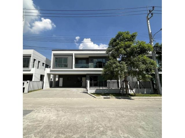 U1493 ให้เช่า บ้านเดี่ยว 2 ชั้น บ้านใหม่ Centro บางนา ใกล้เมกะบางนา แบบบ้านใหญ่สุด ติด สโมสรฯโครงการ บ้านพร้อมเฟอร์ ทำเ
