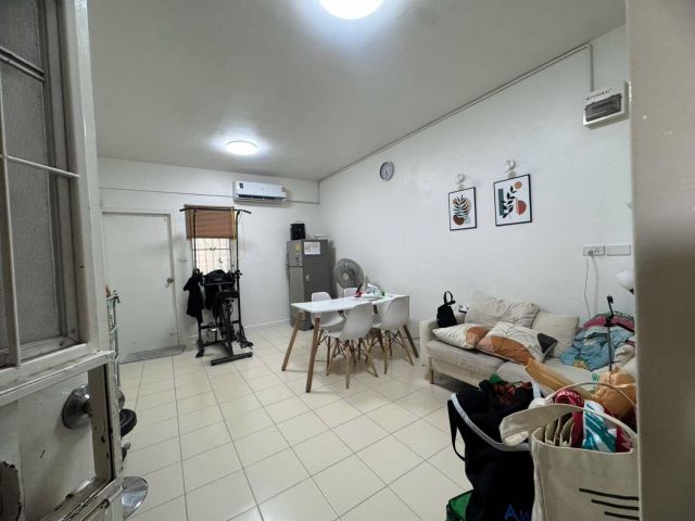 ขายด่วนห้องชุด บ้านเอื้ออาทรบางนา 6 ชั้น 3 ใกล้ ม.หัวเฉียว ราคาดี เหมาะสำหรับนักศึกษา (N.2349)