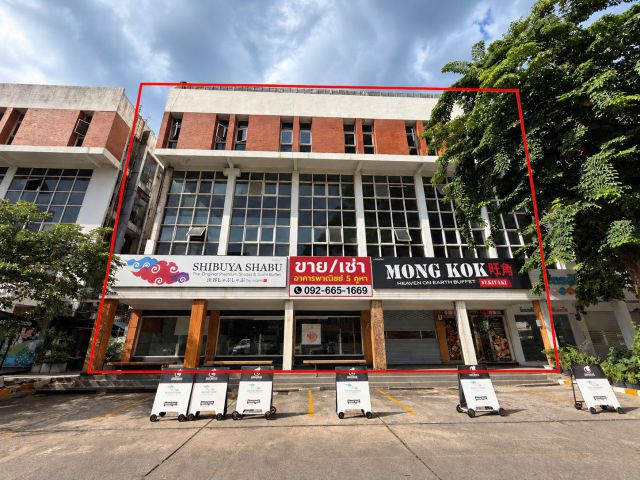 ขายอาคารพาณิชย์ 5 คูหา 5ชั้น+ชั้นลอย เอกมัยซอย26-28 โครงการหน้าคอนโดไทปิง ทำเลย่านธุรกิจ!!