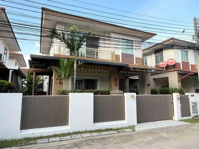 ให้เช่าบ้าน 2 ชั้น 3 ห้องนอน เอโทล มัลดีฟส์ ปาล์ม บางนา – วงแหวน