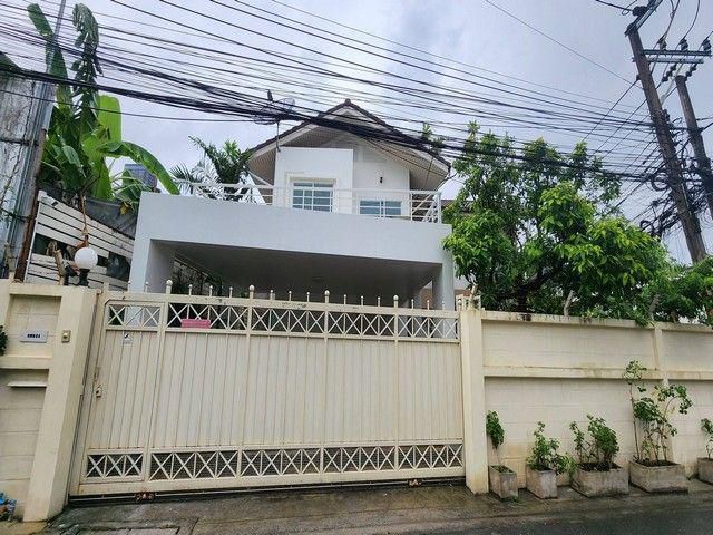 ให้เช่าบ้านเดี่ยว สุขุมวิท 49 พร้อมพงษ์ ทองหล่อ ใกล้ BTS พร้อมพงษ