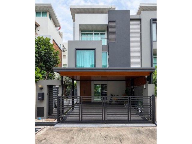 PP532 ขายบ้านแฝด 3 ชั้น โครงการ ไอริส เรสซิเดนซ์