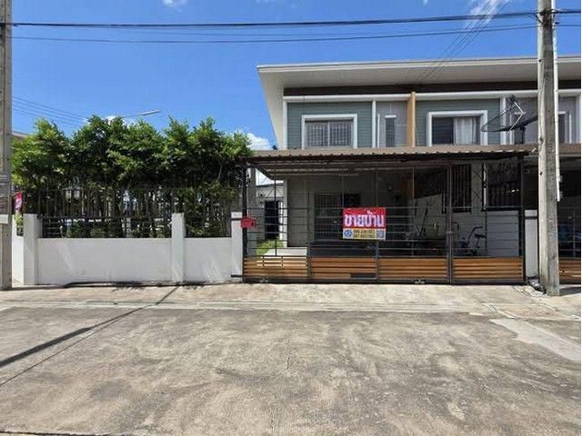 ขายทาวโฮม 2 ชั้น ใน มบ.ไลฟ์โฮม Life Home หลังริม