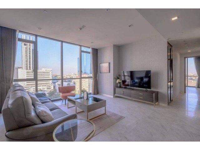 Prestigious 2 Bedroom Residence at The Monument Thong Lo