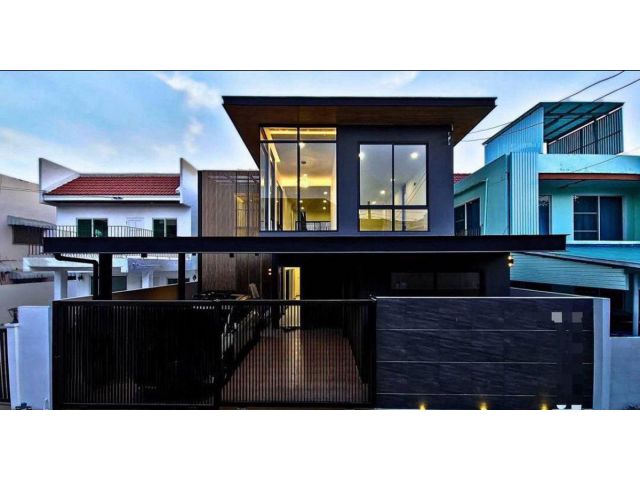 ขายพร้อมคนเช่า Private Luxury Pool Villa ใกล้ Bts บางจาก