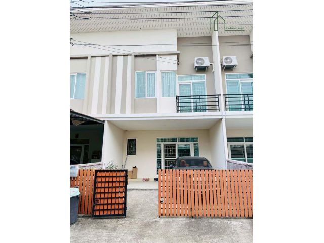 ทาวน์โฮม 2 ชั้น พร้อมอยู่ หมู่บ้านกัสโต้ บางนา-สุวรรณภูมิ ถนนวัดศรีวารีน้อย