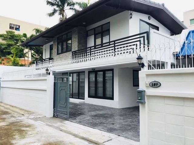 ให้เช่า โฮมออฟฟิศ 2 ชั้น หลังมุม ลาดพร้าว สุทธิสาร