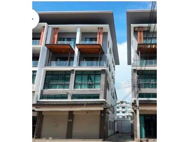 โครงการชีวาบิซโฮม ถนนเอกชัย บางบอน 4.5 ฃั้น 2คูหา ทะลุกัน ด้านหลังต่อเติมเรียบร้อย เหมาะทำออฟฟิศ (RT1014)