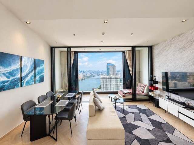 Executive Riverside Suite Modern River View 2BR for Rent