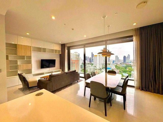 Vittorio Sukhumvit 39 Ultra Luxury 2 BR with Private Elevator