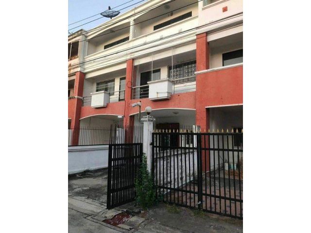 ให้เช่าทาวน์โฮม 3 ชั้น 4 ห้องนอน ซอย​สุขุมวิท​ 93 ทำเลอ่อนนุช บาง