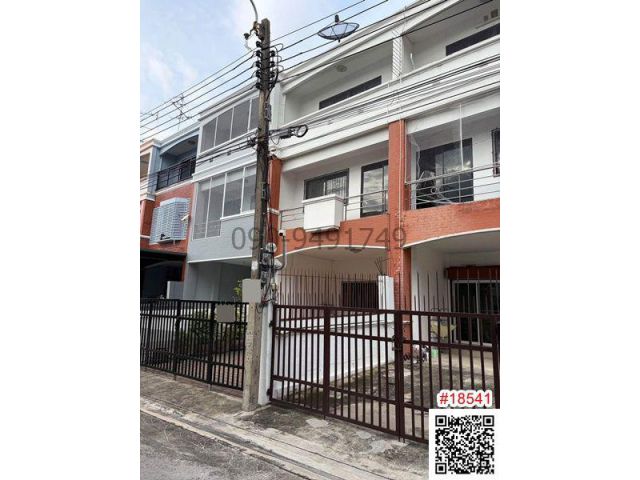 เช่า ทาวน์โฮม 3 ชั้น ซอยสุขุมวิท 93 ใกล้ BTS บางจาก