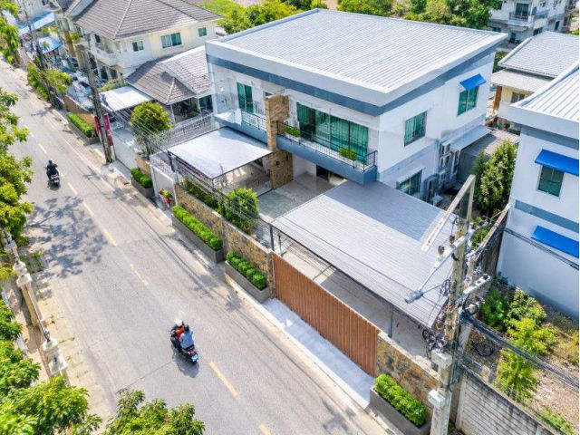 260928skoken ให้เช่า สำนักงาน จอดรถได้ 30–40คัน ให้เช่า 200 ตร.ว. พร้อมสำนักงาน 1,000 ตร.ม. ห้องประชุม และโกดัง 2 ชั้น ต