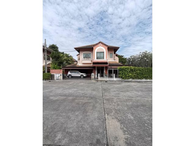 ขายบ้านเดี่ยวThe Tuscana ติดถ.พระยาสุเรนทร์ ย่านรามอินทรา 117ตร.วา 8.7ล้าน 5นอน 5น้ำ