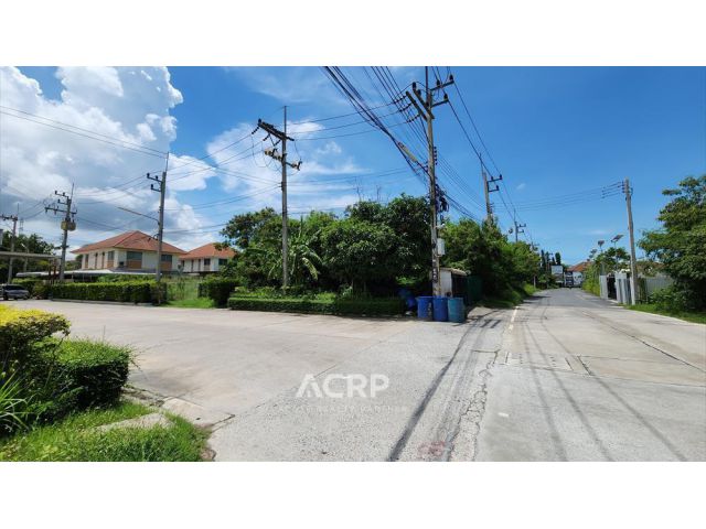 ขายที่ดินติดหมู่บ้าน ห้วยกะปิ-อ่างศิลา หน้าสวนสาธารณะอ่างศิลา เหมาะสร้างบ้าน ผังสีแดง