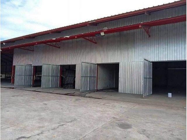 ให้เช่าโกดัง คลังสินค้า เนื้อที่ 1,200 ตรม. ผังม่วงลาย แหลมฉบัง