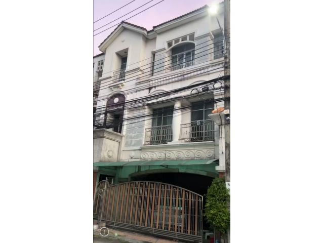 บ้านทาวโฮม 3ชั้นครึ่ง