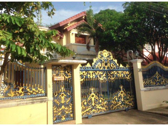ให้เช่าบ้านเดี่ยว2ชั้น 100ตรว. ถนนศรีนครินทร์ ใกล้โรงพยาบาลเปาโลส
