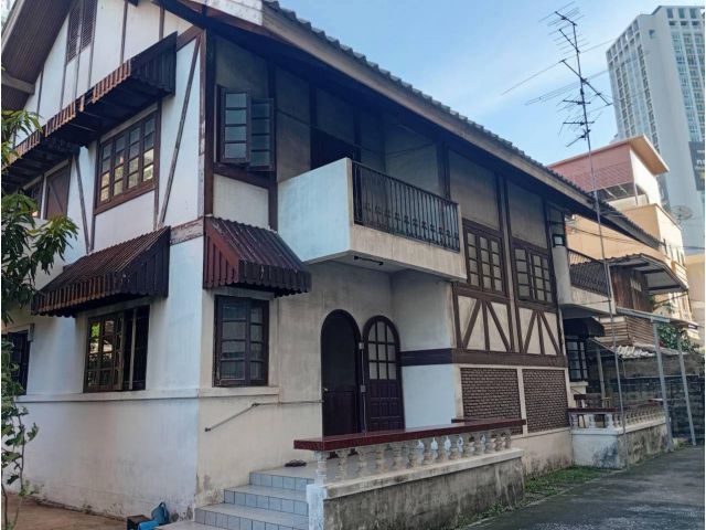 ขายที่ดินพร้อมสิ่งปลูกสร้างพื้นที่ 245 ตร.ว. ทำเลทองฝั่งธนฯ ตรงข้าม เซ็นทรัล & โลตัส ปิ่นเกล้า ศักยภาพสูง