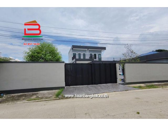 บ้านเดี่ยว 2 ชั้น เนื้อที่ 168 ตร.ว. หมู่บ้านสินอนันต์ (ซอยเลียบวารี 55) เลียบวารี(คู้ขวา) แขวงโคกแฝด เขตหนองจอก