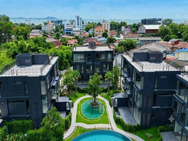 ให้เช่าคอนโด เพนท์เฮาส์หรู ใจกลางศรีราชา Avaconic Penthouse Resid