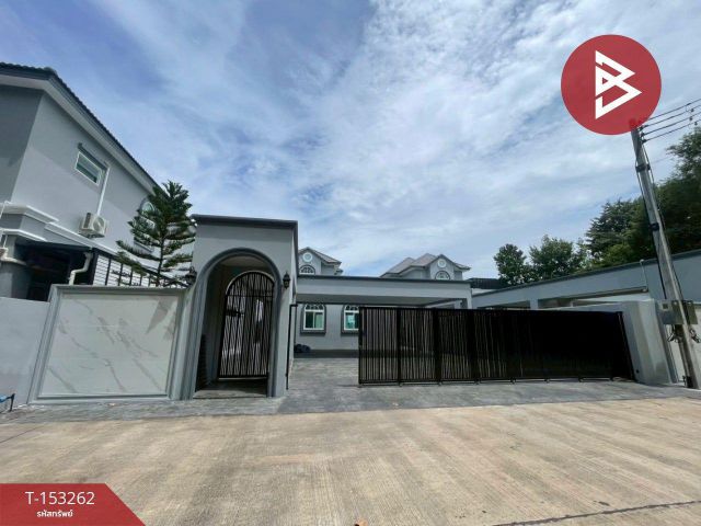 ขายบ้านเดี่ยวหรู เนื้อที่ 1 งาน 71.8 ตร.วา ศรีราชา ชลบุรี