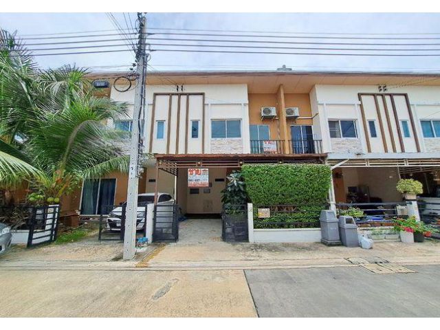ขายทาวน์เฮ้าส์ หมู่บ้านพลีโน่ สุขสวัสดิ์ 66 เนื้อที่ 19.3 ตร.ว. 2 ชั้น 3 นอน 2 น้ำ
