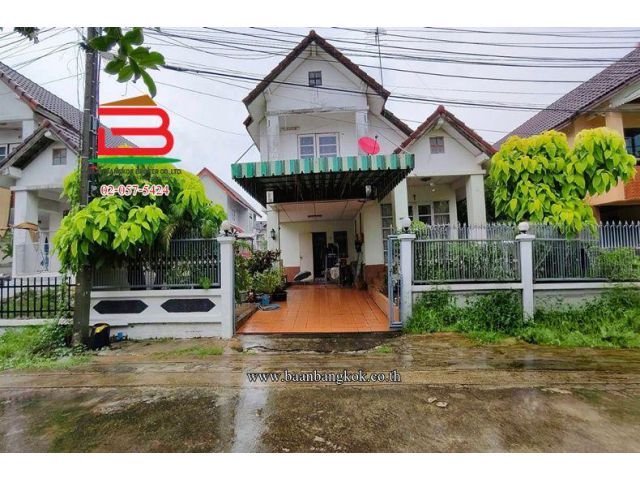บ้านเดี่ยว หมู่บ้าน ประภาวรรณโฮม 1 (ซอยสุวินทวงศ์ 28) เนื้อที่ 50 ตรว. ถนนสุวินทวงศ์ แขวงแสนแสบ เขตมีนบุรี