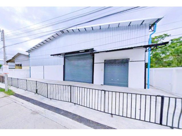 ใกล้โรบินสัน ศรีสมาน 800 ม. โกดังให้เช่า 240 ตร.ม. ติวานนท์
