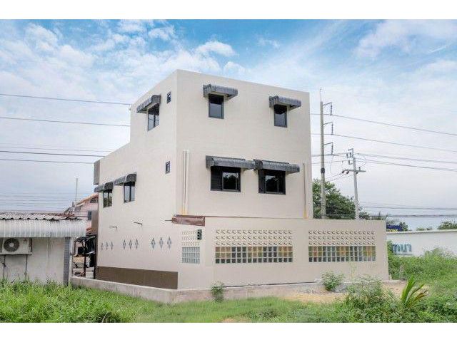 ตลาดแยกทศกัณฐ์ 900 ม. 388  4 นอน รร.บางเชือกหนัง 700 ม. 40 ตร.วา.