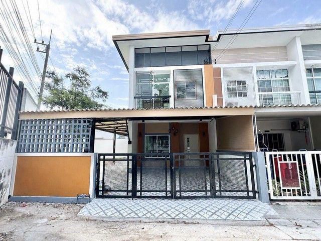 เปิดขายบ้าน มบ. ประภัสสร พรีซิโอ 4 หลังมุม นาป่า รีโนเวทใหม่