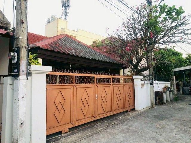 ขาย ทาวน์เฮ้าส์ 43 ตร.วา 2ชั้น 2 ห้องนอน หัวหิน ประจวบคีรีขันธ์
