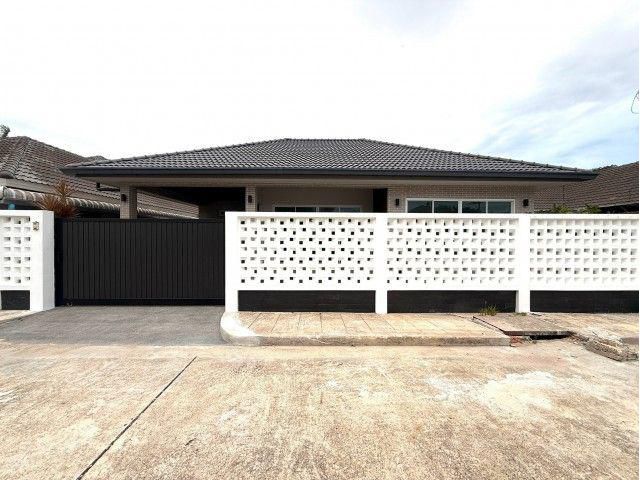 บ้านเดี่ยวสร้างใหม่ ในหมู่บ้าน AREEYA VILLA   พัทยา - หนองปรือ