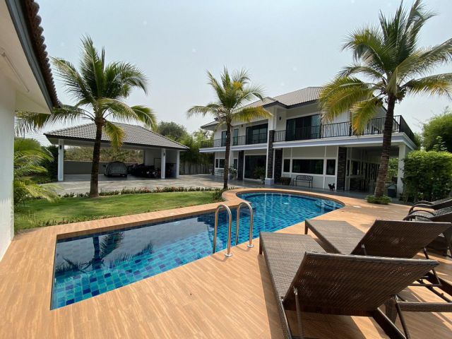 H471-2-storey, 6 bedrooms, 440 sqw, Nong Han, San Sai, Chiang Mai.