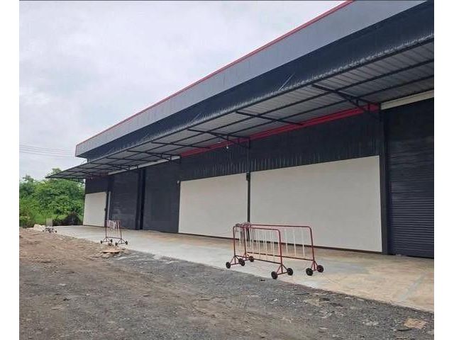 ให้เช่าโกดัง 1,100 ตร.ม. ถนนนิมิตรใหม่ แขวงทรายกองดิน เขตคลองสาม