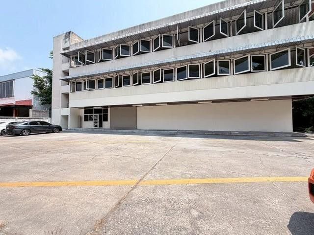 ให้เช่าอาคาร 3 ชั้น 1,180 ตร.ม. ย่านราชวัตร สามเสน ถนนพิชัย