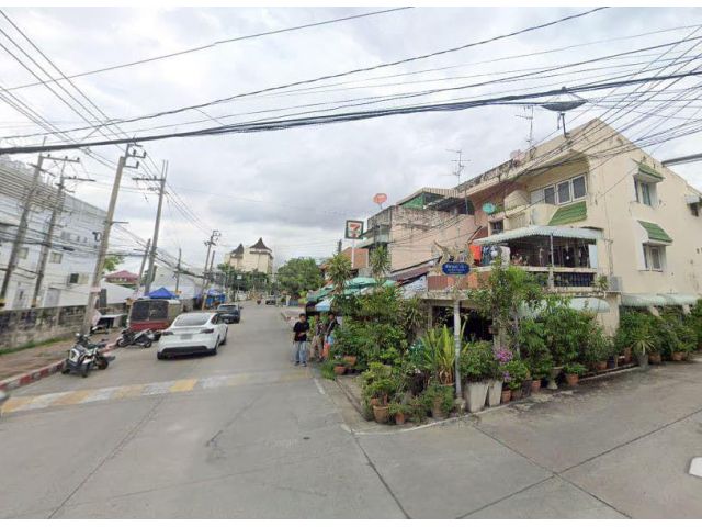 ขายที่ดินพร้อมสิ่งปลูกสร้าง บางนา-ตราด ซอย 53 ใกล้ Mega Bangna
