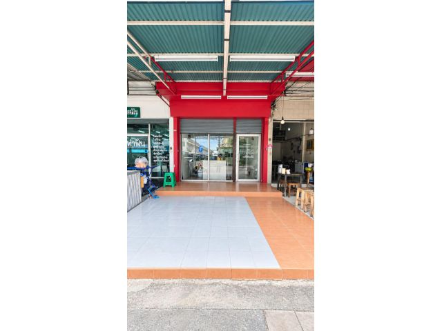 ขายอาคารพาณิชย์ 3.5 ชั้น เสนานิคม 1 ลาดพร้าว ทำเลค้าขายดี พื้นที่ 320 ตร.ม. พร้อมดาดฟ้า