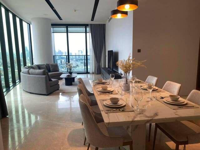 Iconic Waterfront Elegance: High-Floor 2-Bedroom Haven