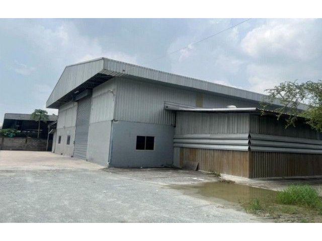 โกดังพื้นที่สีเหลือง บ้านบึง ชลบุรี 800 ตรม โรงงานสูง 6- 10 เมตร ไฟฟ้า 100 kva รถใหญ่เข้าใด้ (RK1210)