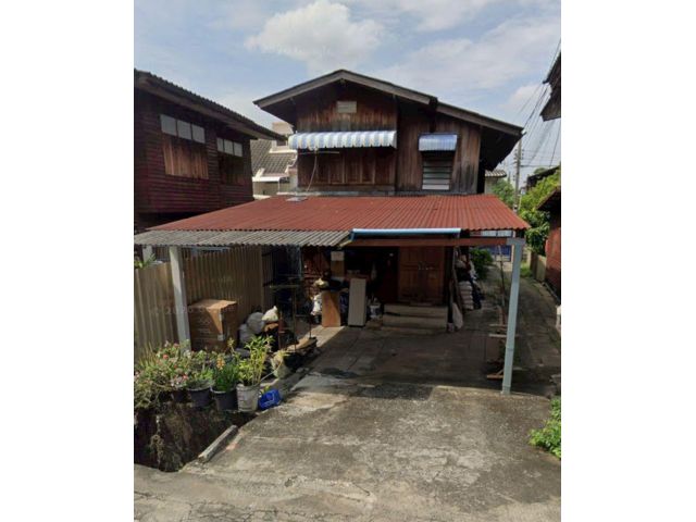 ขายถูกที่ดินพร้อมบ้าน 2ชั้น 36 ตร.ว ถนนจรัญสนิทวงศ์79 เข้าจากถนนใหญ่นิดเดียว ใก้ลสถานีรถไฟฟ้าบางพลัด