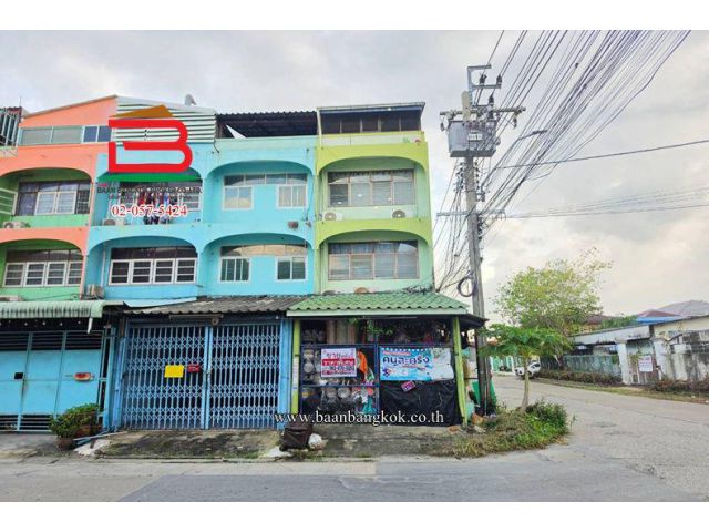 อาคารพาณิชย์ 3 ชั้น (หลังมุม) เนื้อที่ 20 ตร.ว. หมู่บ้านสินพัฒนาธานี (ทวีวัฒนา ซอย 9) ถนนทวีวัฒนา แขวงทวีวัฒนา