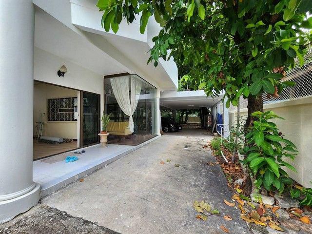 ให้เช่าบ้านเดี่ยว 4 ชั้น 120 ตรว. 4 นอน สุขุมวิท 85 ใกล้ BTS บางจ