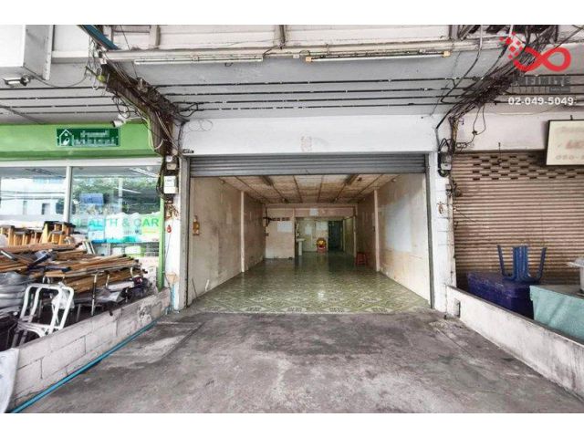 ขายอาคารพาณิชย์ 4.5 ชั้น 15 ตร.ว. ติดถนนสุขุมวิท 113 ซอยด่านสำโรง ศรีนครินทร์ สมุทรปราการ